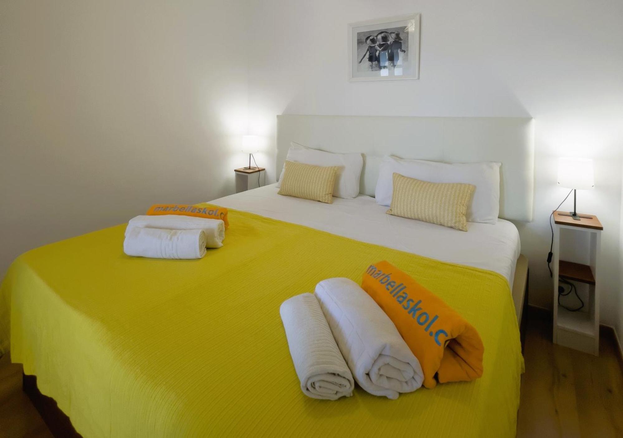 Mediterraneo 508. Fantastic Studio On The Beachfront With Sea Views. Marbella Exterior photo