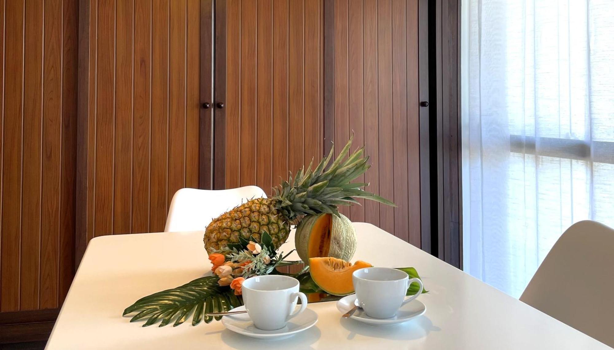 Mediterraneo 508. Fantastic Studio On The Beachfront With Sea Views. Marbella Exterior photo